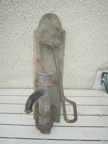 Pompe bras ancienne en - a,